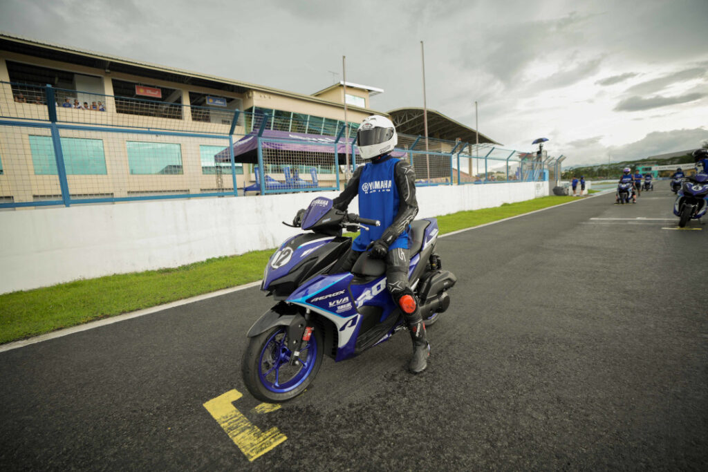 2025 Aug 3 600 pm YAMAHA 15 TNPH
