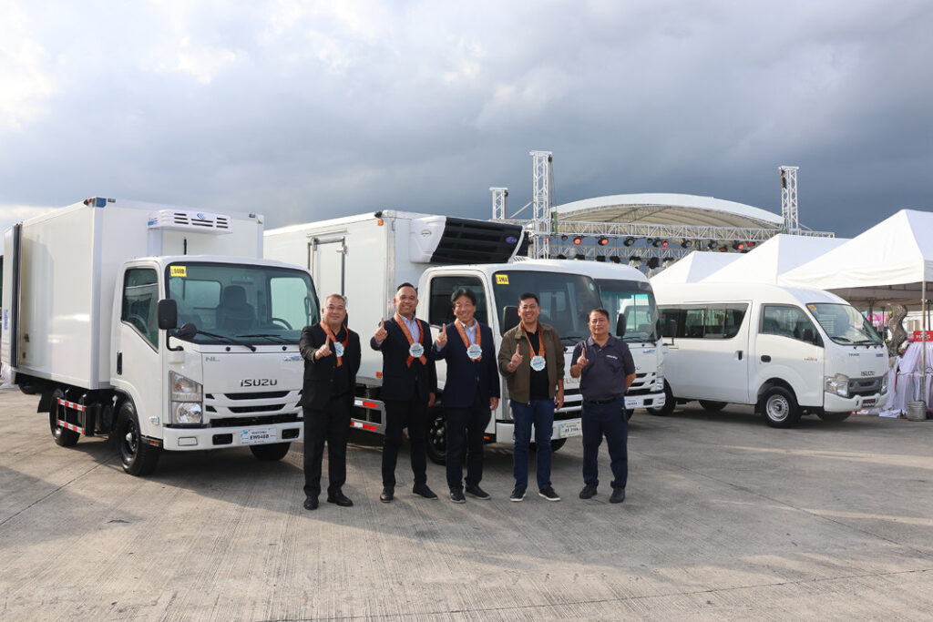 2025 Oct 10 600 am ISUZU 1 TNPH