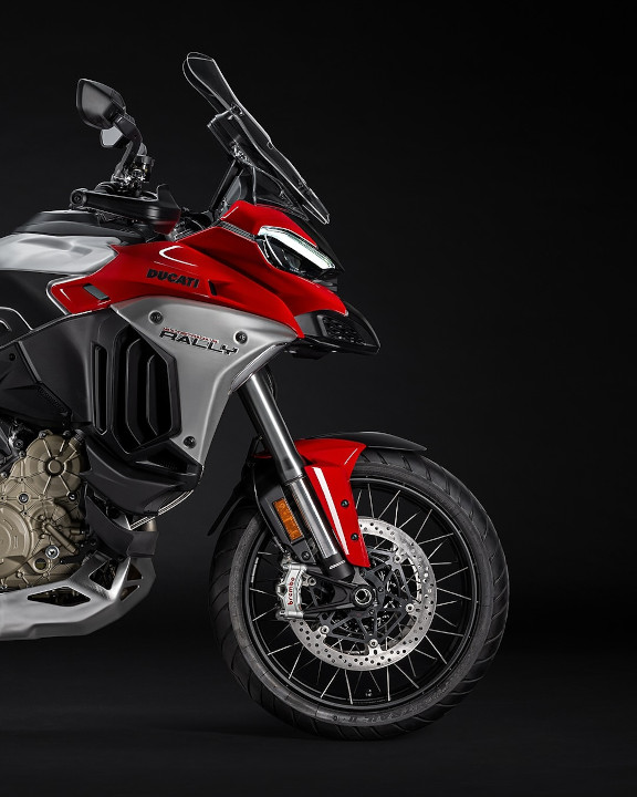 2025 Oct 11 600 pm DUCATI 5 TNPH