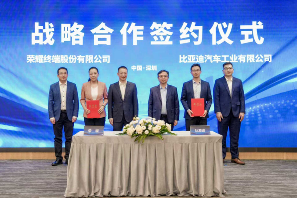 2025 Oct 26 1200 pm HONOR 3 TNPH