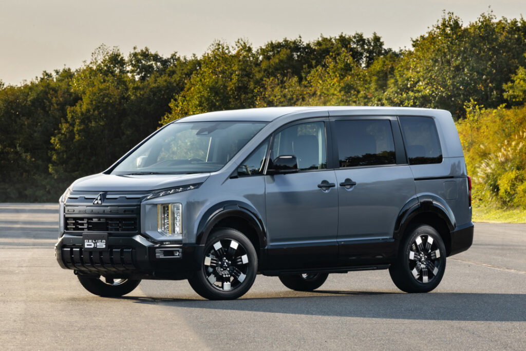 2025 Oct 29 1200 pm MITSUBISHI 1 TNPH