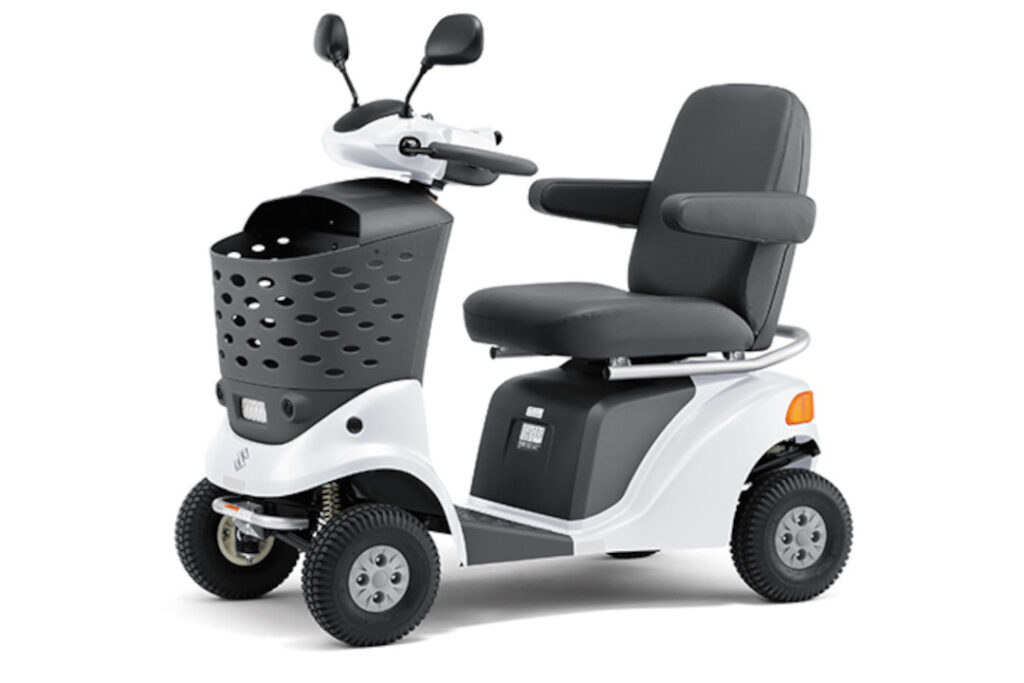 2025 Nov 1 600 am SUZUKI 15 TNPH