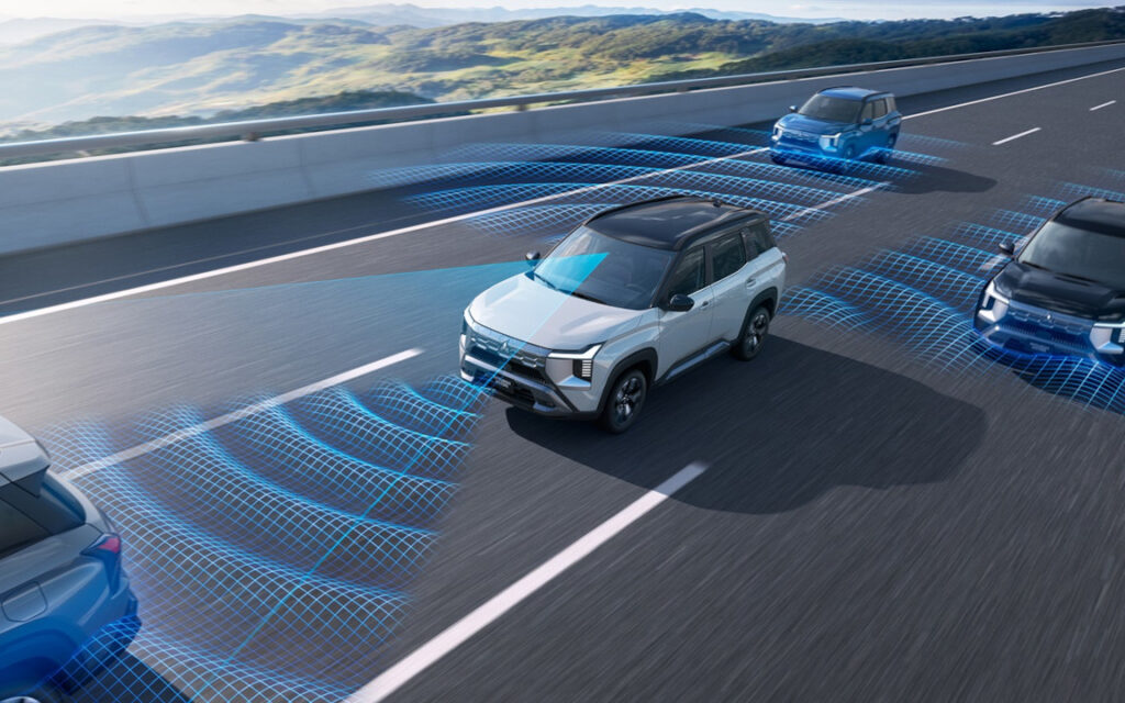 2025 Nov 20 1000 am MITSUBISHI 16 TNPH