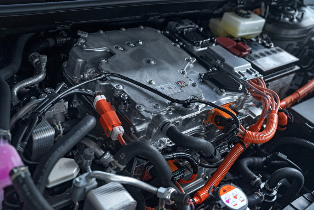 2025 Dec 13 600 am TOYOTA 3 TNPH