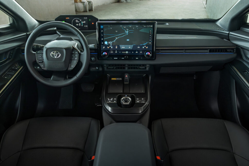 2025 Dec 13 600 am TOYOTA 5 TNPH