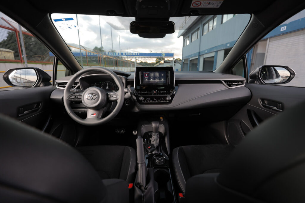 2025 Dec 20 600 am TOYOTA 4 TNPH