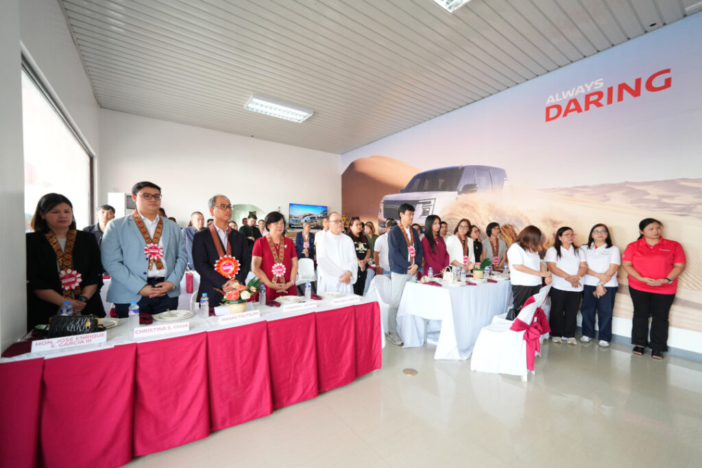 2025 Nov 27 412 pm NISSAN 3 TNPH