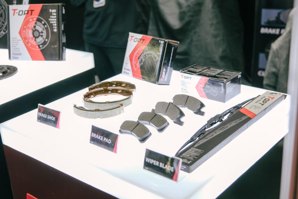 2026 Apr 11 600 am TOYOTA 2 tnph