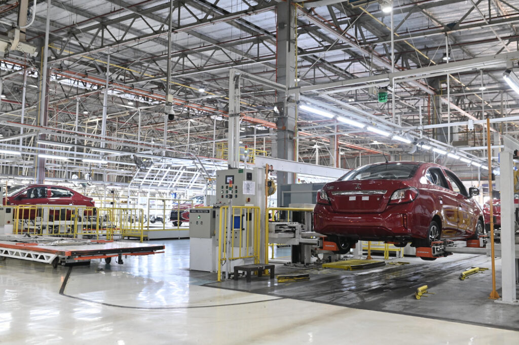 2026 Apr 6 600 am MITSUBISHI 4 TNPH