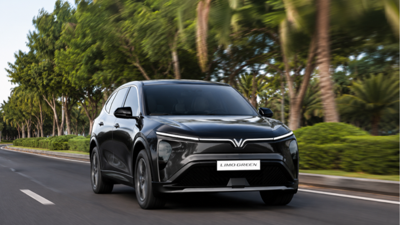 VinFast Debuts Green EV Rental Program in the Philippines