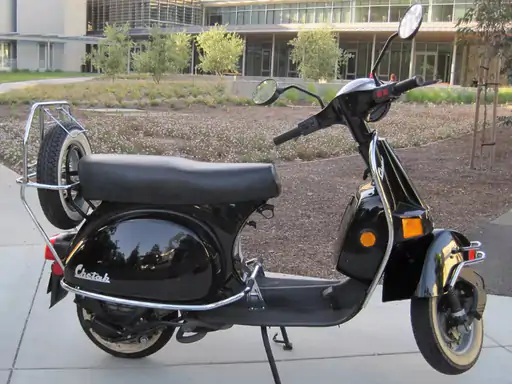 bajaj-chetak-scooter-old-history-information-updat_1578998974