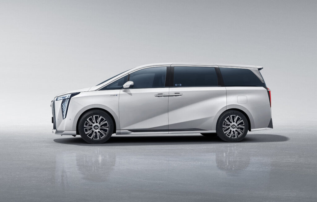 GAC GN8 PHEV Executive 4