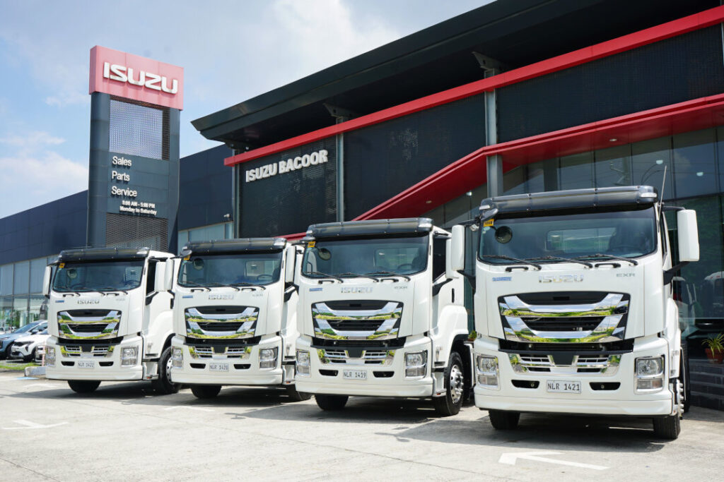 Isuzu heavy-duty tractor heads 3