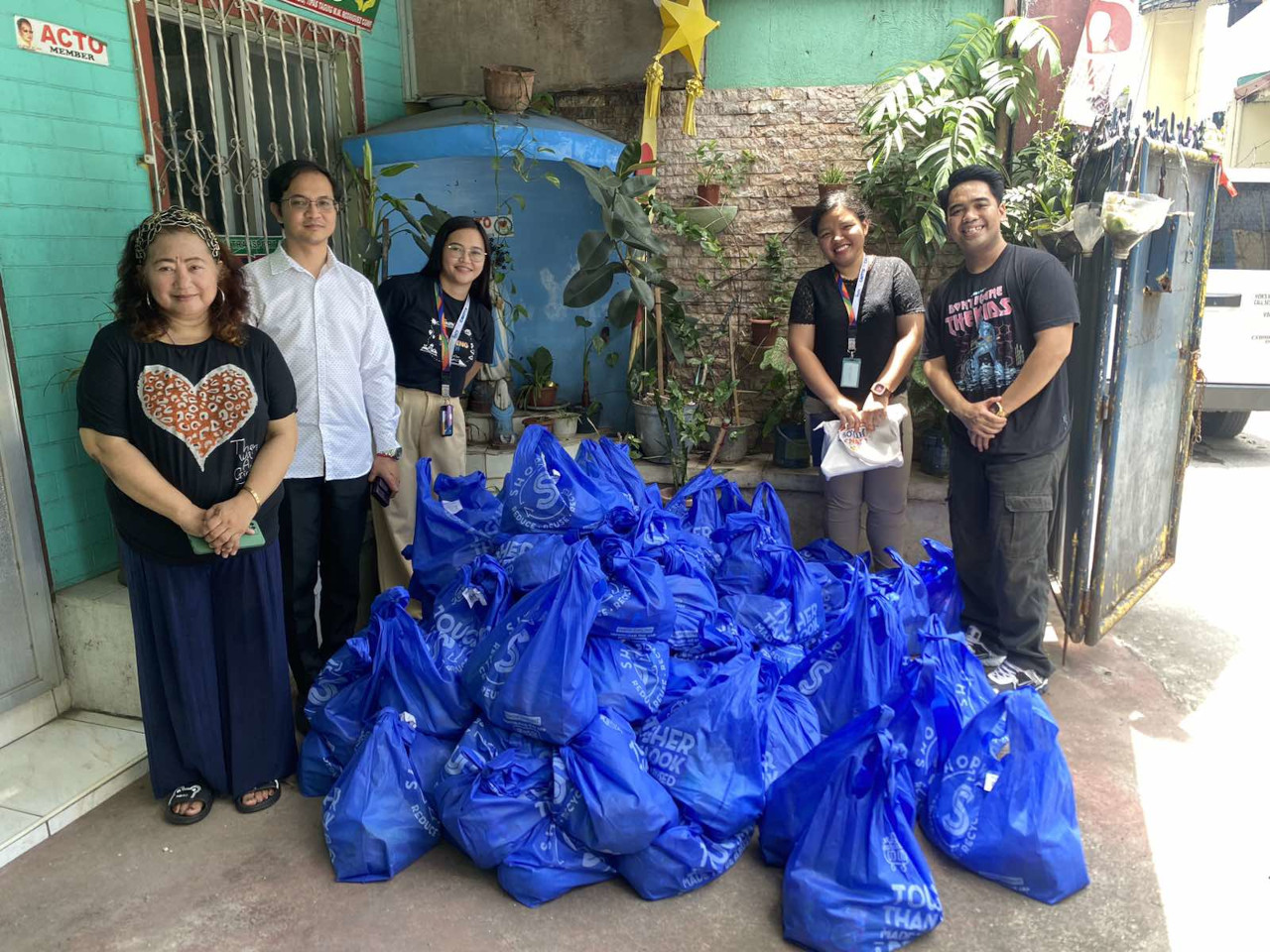 Opern 4 MPT South Brings Relief to Carina-Hit Areas - Traffic Network Ph