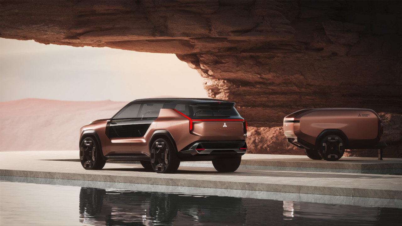 2025 Oct 29 1200 pm MITSUBISHI 4 TNPH