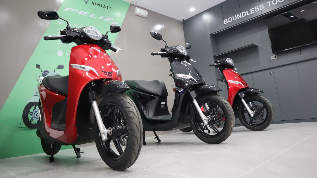 VINFAST BEATS THE MONSOON WITH E-MOTORCYCLES FOR PH ROADS