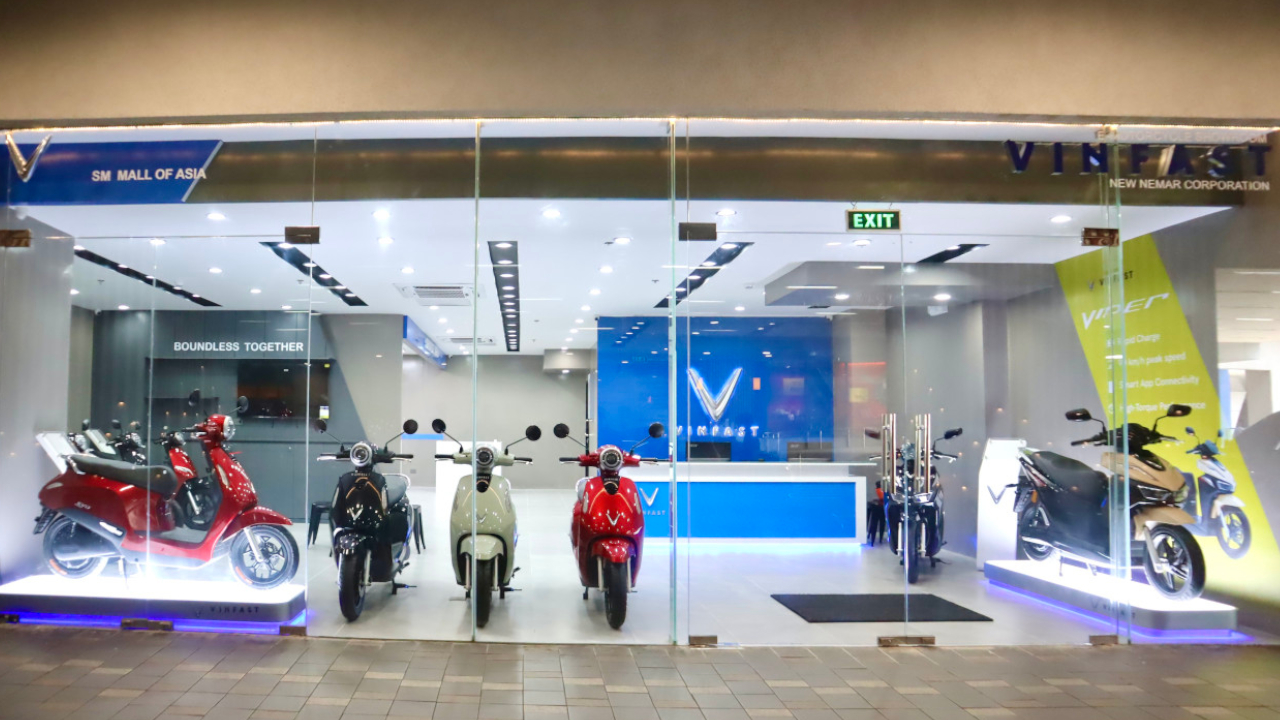 VinFast Opens 21 E-Motorcycle Showrooms Across the Philippines!